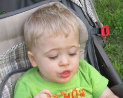 Ronin-Look at those eyelashes!!